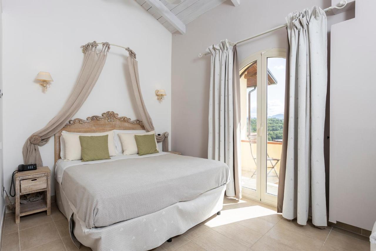 Relais Colle Buono Hotel Alvito Exterior photo