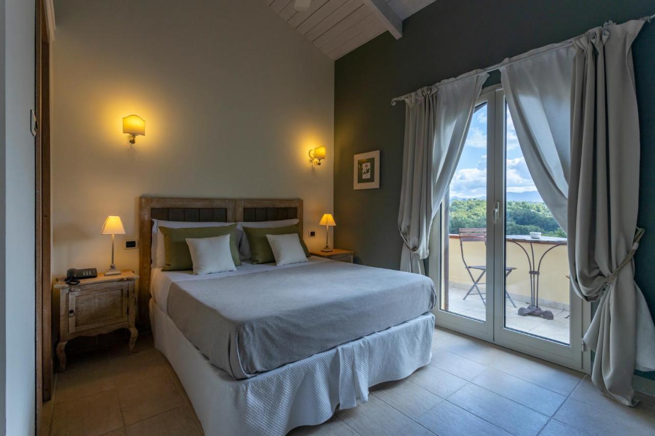 Relais Colle Buono Hotel Alvito Exterior photo